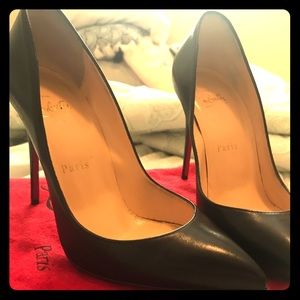 NWB Christian Louboutin Pigalle 100 black  size 36